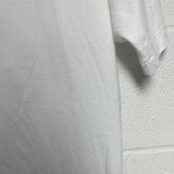 BP Classic White Short Sleeve Men's Tee - Picture 4 of 6